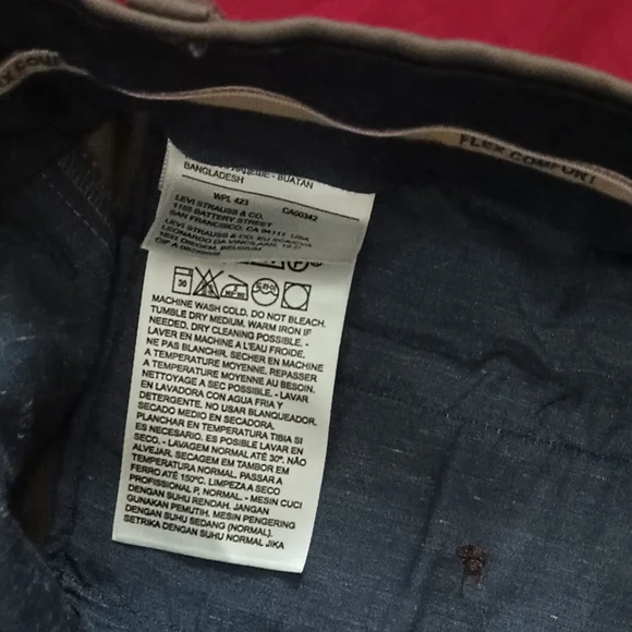 Dockers Men's Chinos in Gray and Brown Bundle Pants W36 L30 Like New - Picture 8 of 10